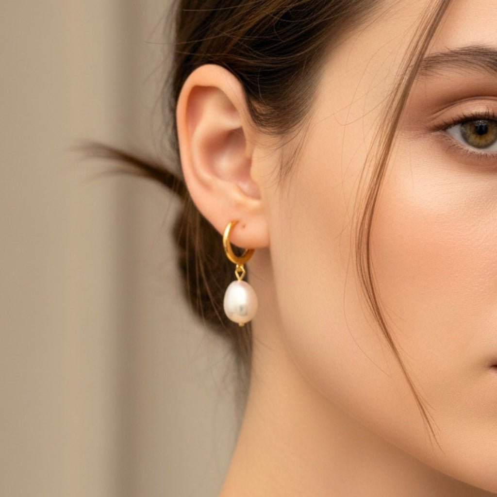 Minimalistyczne kolczyki - Pozłacane z Perłami - Bejesa