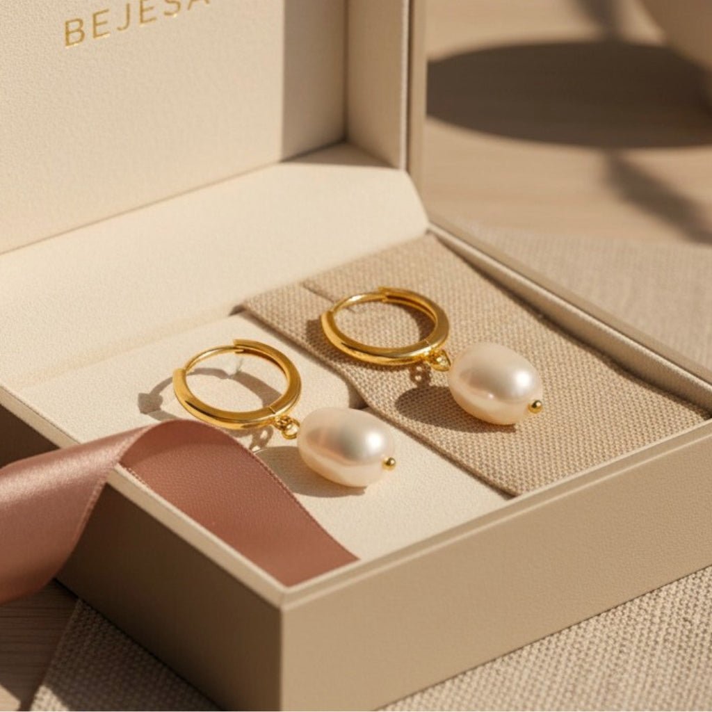 Minimalistyczne kolczyki - Pozłacane z Perłami - Bejesa