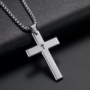 Krzyżyk z personalizowanym grawerem - prezent dla taty - srebrny