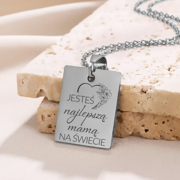 Nieśmiertelnik damski – Prostokątna blaszka – Z grawerem – Elegancki dodatek – Bejessa.pl